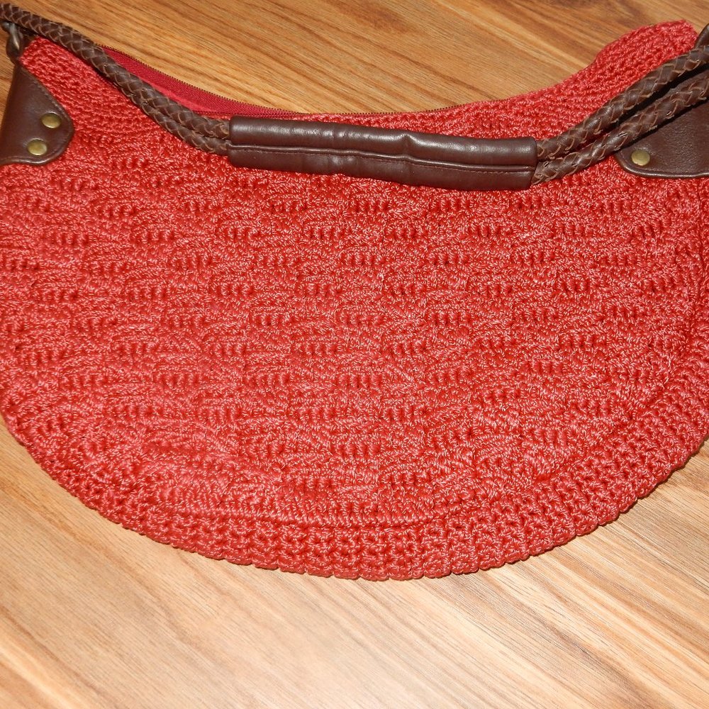 Sak crochet purse